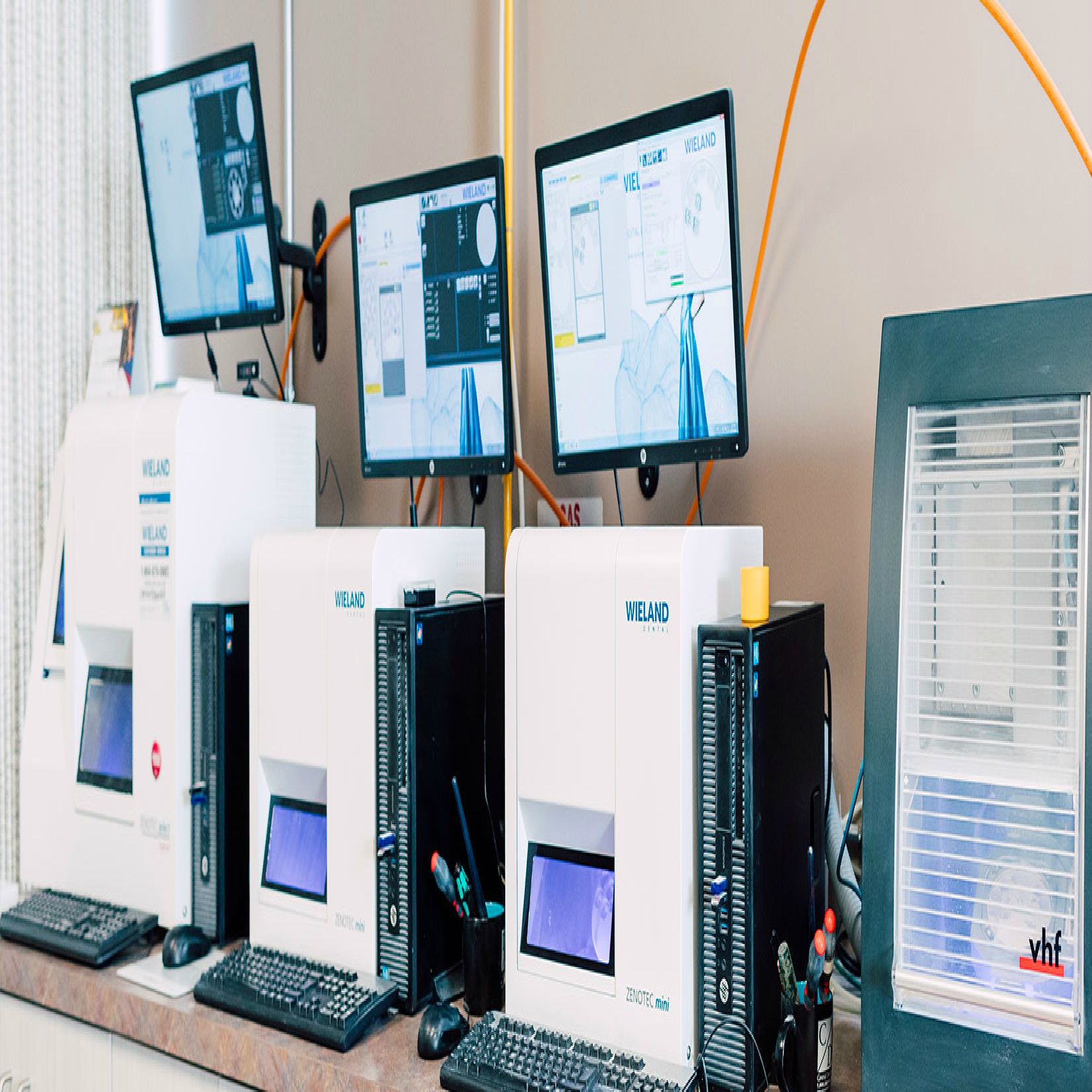 Choose Professional Cad Cam & Milling Machines For Your Dental Need