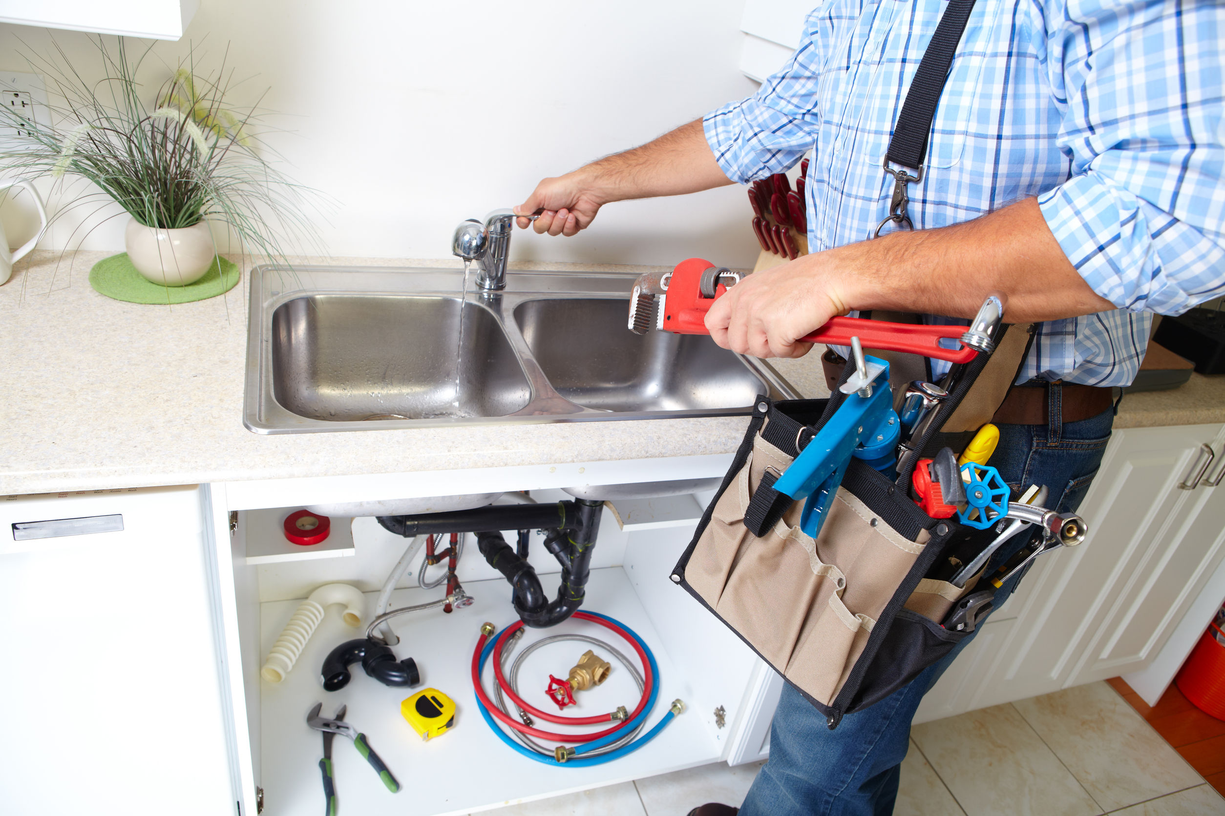 Snake ‘n’ Rooter Plumbing Company Offers Trusted Water Line Repair in Lee’s Summit MO