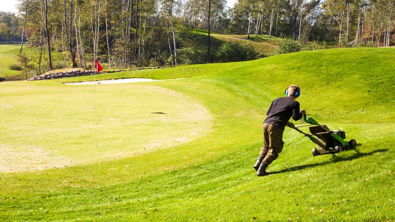 PrairieCoast Equipment Sells Lawn Mowers In Chilliwack