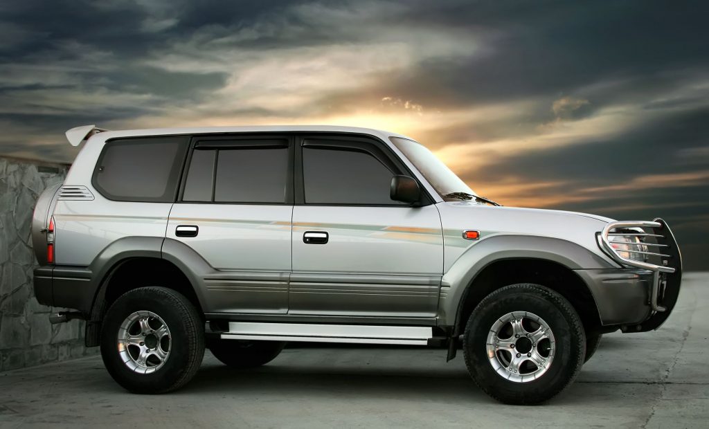 Mercedes-Benz London offers the best and top Mercedes Benz Dealership in London.