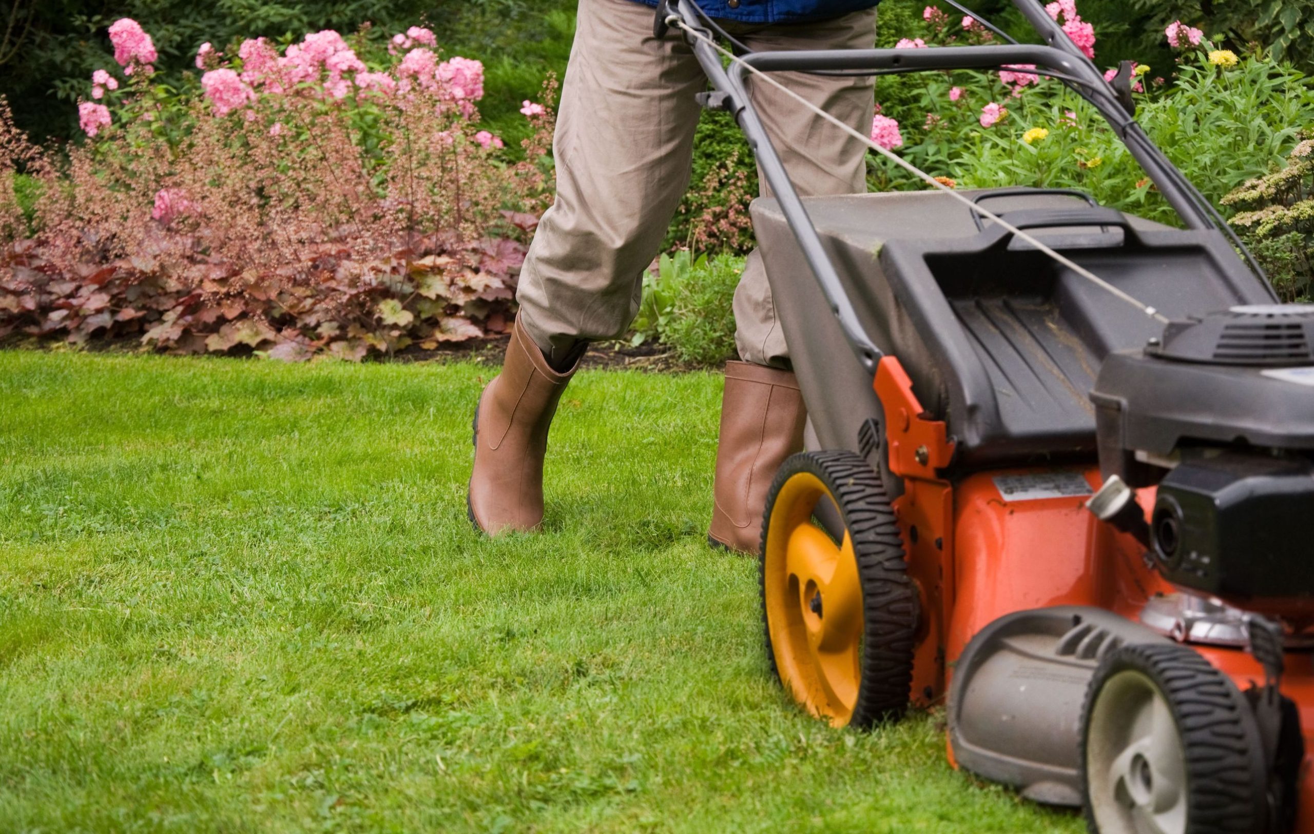 Get Best Lawn Mowers In Prince George By Prairiecoast Equipment